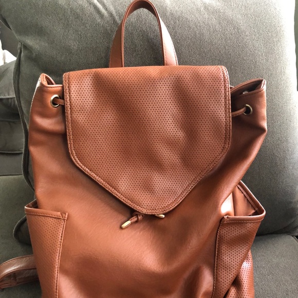 Rampage Backpack - Picture 2 of 6